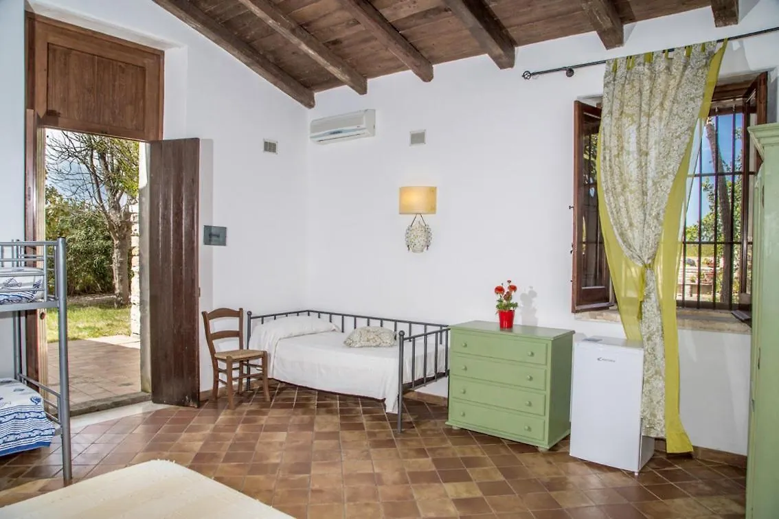 Pozzo Di Mazza Villa Siraküza 0*,